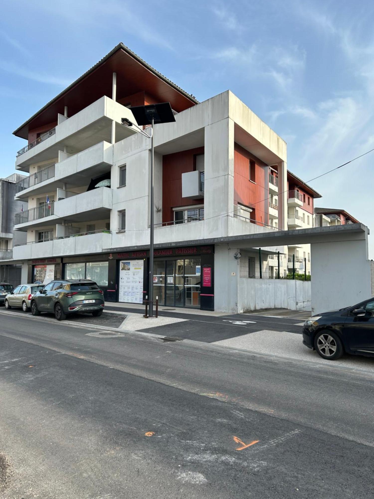 Appartement Cosy Agen Centre Avec Lit King Size Exteriör bild